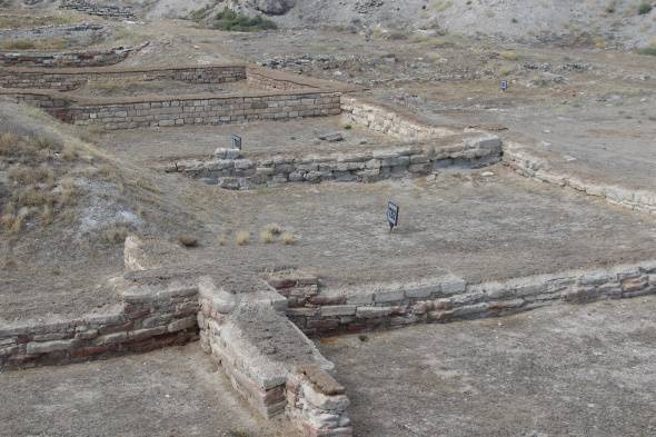 Başkent'in binlerce yıllık gizemli piramitleri 15