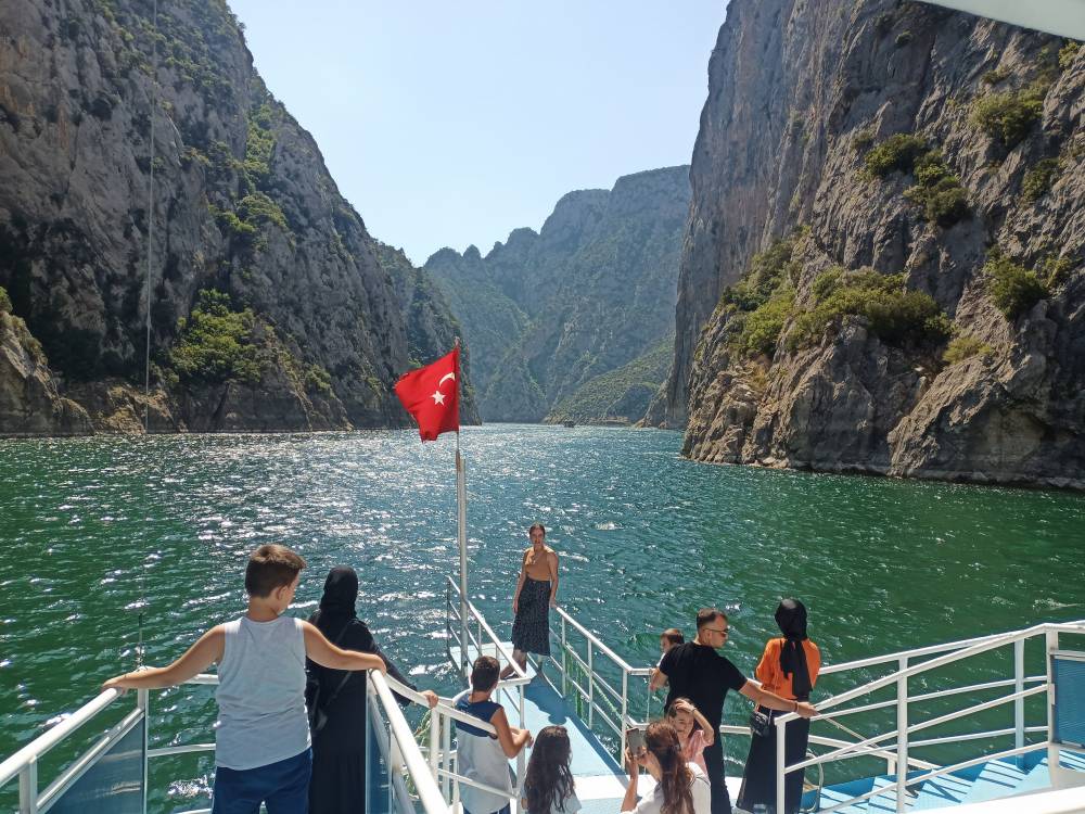 Şahinkaya Kanyonu'na ziyaretçi akını 9