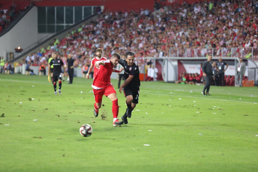 SAMSUNSPOR EVİNDE MUTLU 14