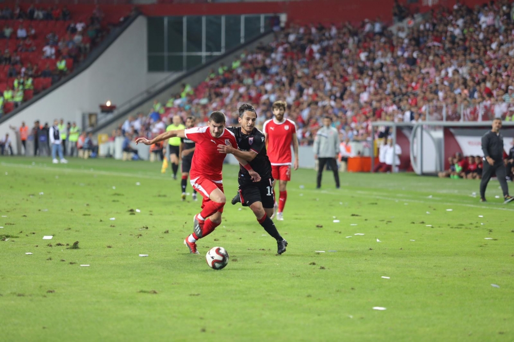 SAMSUNSPOR EVİNDE MUTLU 8