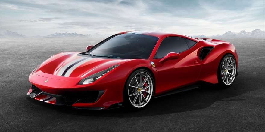 "Yılın Süper Otomobili" Ferrari 488 Pista oldu