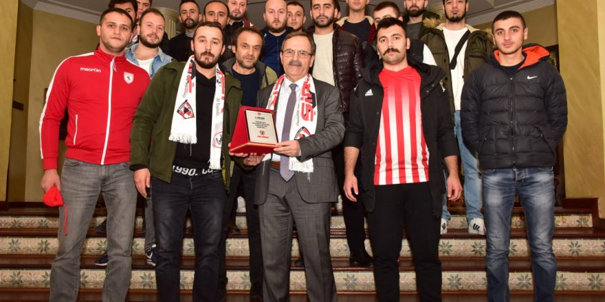 Samsunspor taraftarından Başkan Şahin’e ziyaret 