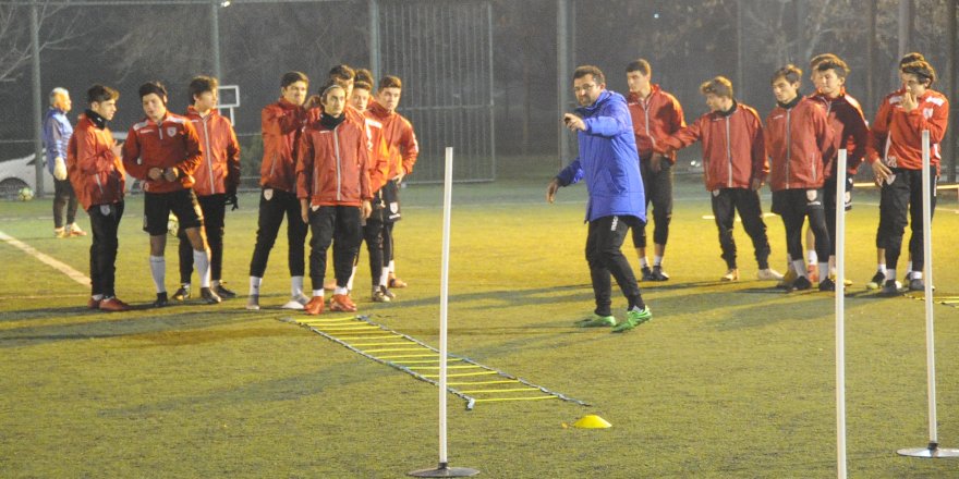 Yılport Samsunspor U16 takımı taktik çalıştı