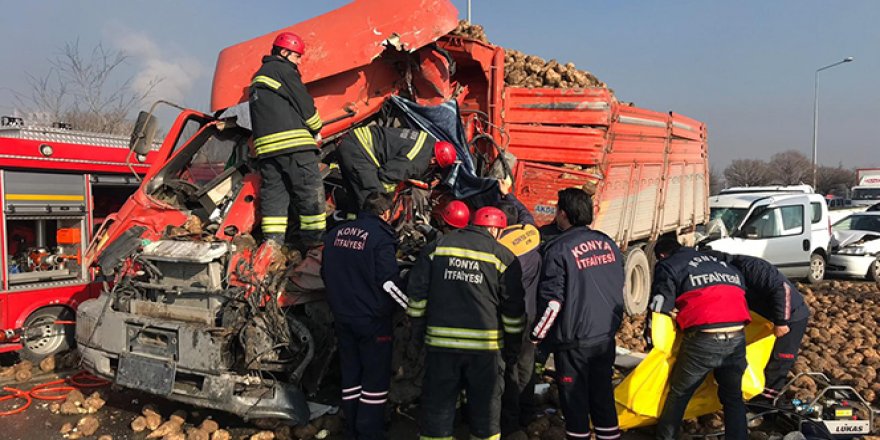 Sis nedeniyle 33 araç birbirine girdi: 1 ölü, 7 yaralı