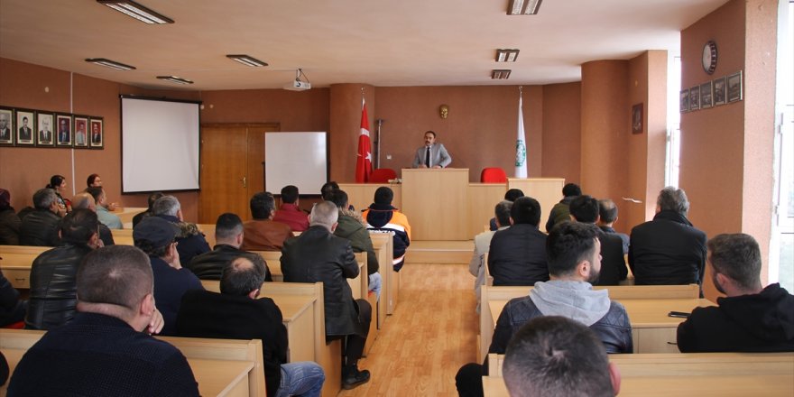 Yükümlülere "Hukuk ve Yaşam" konferansı