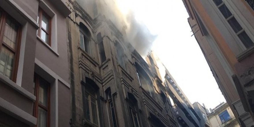 Beyoğlu Asmalımescit'te yangın: 4 kişi öldü