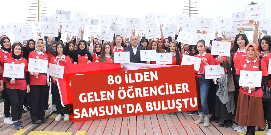 Gençler Samsun'da Atatürk'ün sahile çıktığı yerde buluştu