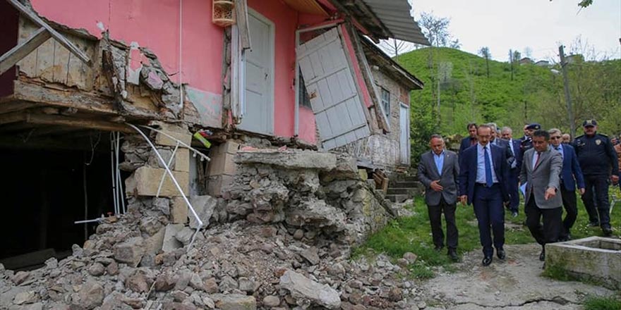 Ordu'da heyelan nedeniyle 6 ev tahliye edildi