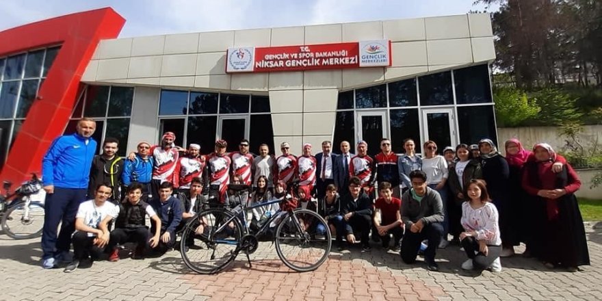 1919 Kilometre pedal çevirecekler 