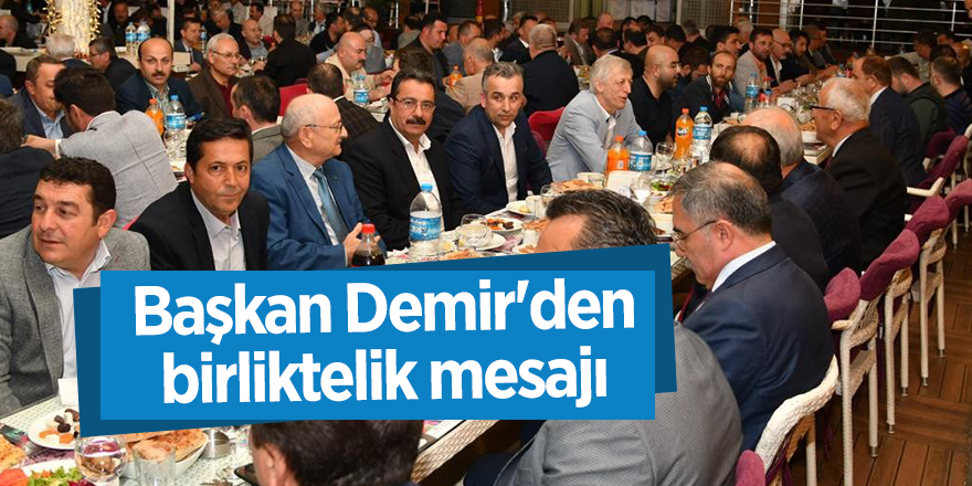 Demir iftar sofrasında esnaflarla buluştu