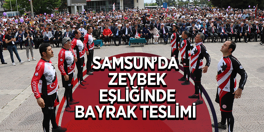 Bisikletçiler Türkiye’yi dolaştırdıkları bayrağı zeybek eşliğinde teslim etti 