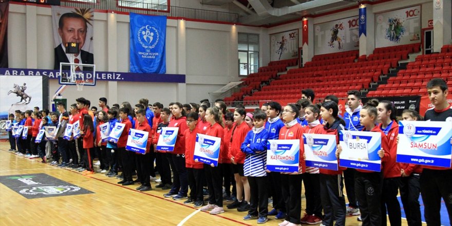 Samsun'da başlayan turnuvaya 52 ilden 970 sporcu katılıyor