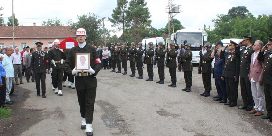 Kıbrıs gazisi son yolculuğuna uğurlandı