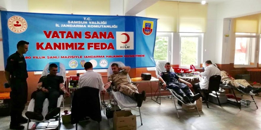 Jandarmadan “Vatan Sana Kanım Feda" sloganıyla kan bağışı 