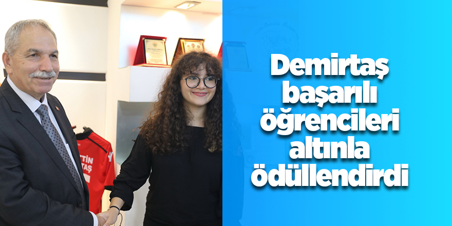 İlkadım’da dereceye giren öğrenciler ödüllerine kavuştu