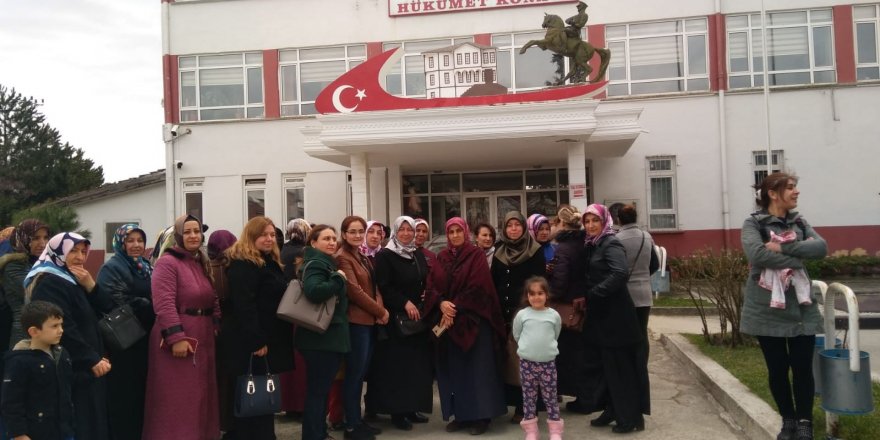 Samsun'da okul bilmecesi Veliler isyan etti