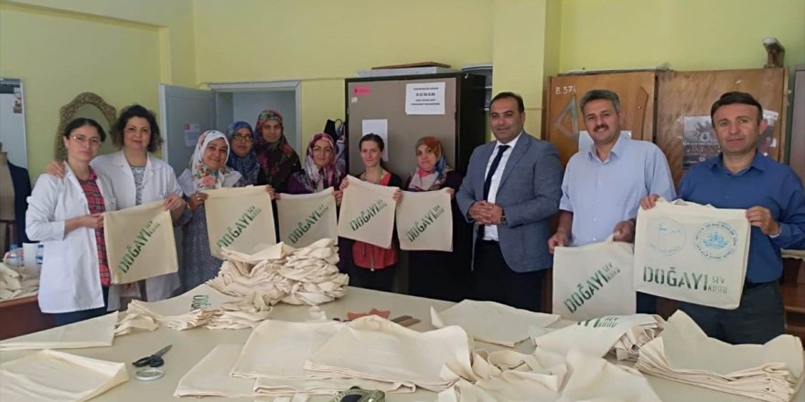 "İlk Dersimiz Çevre" sloganı ile öğrenciler bez çanta ile buluşacak 