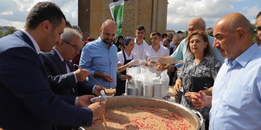 Başkan Doğan: Aşure paylaşmanın simgesidir