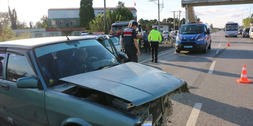 Samsun’da kamyon ile otomobil çarpıştı: 1 yaralı