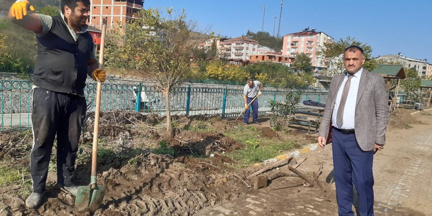 Salıpazarı'nda selin yıktığı park yeniden yapılıyor