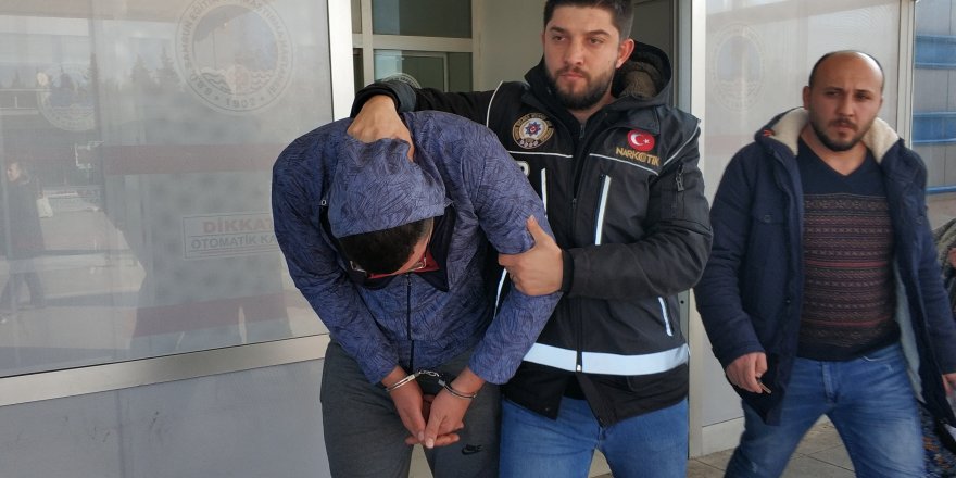 Samsun'da uyuşturucu tacirine gözaltı