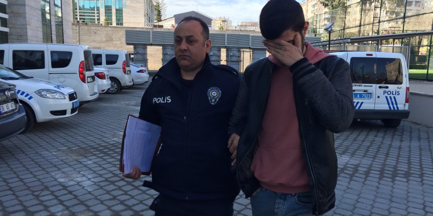 Samsun'da sosyal medyada tartıştığı kişiyi bıçakla yaraladı