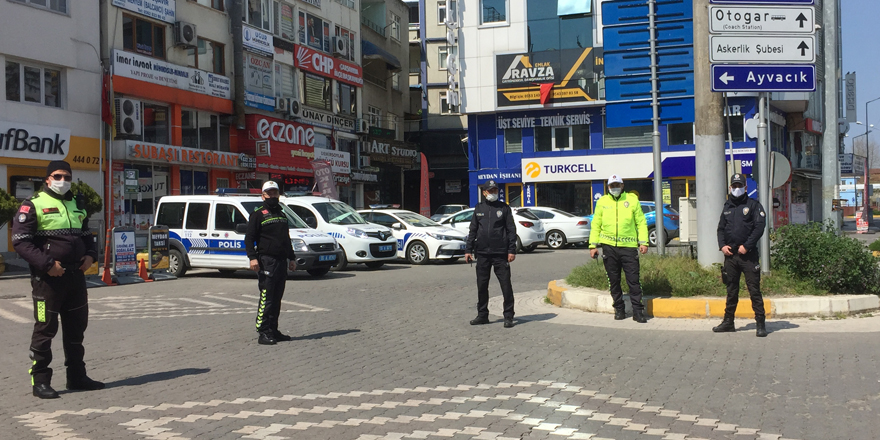 Çarşamba’da sokağa çıkma yasağına uymayan 23 kişiye para cezası verildi