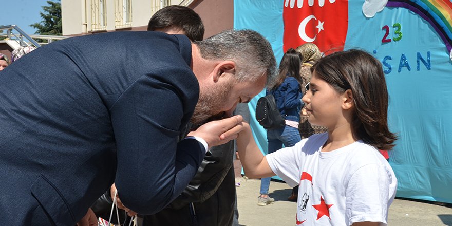 23 Nisan hediyeleri 19 Mayıs Belediyesi’nden