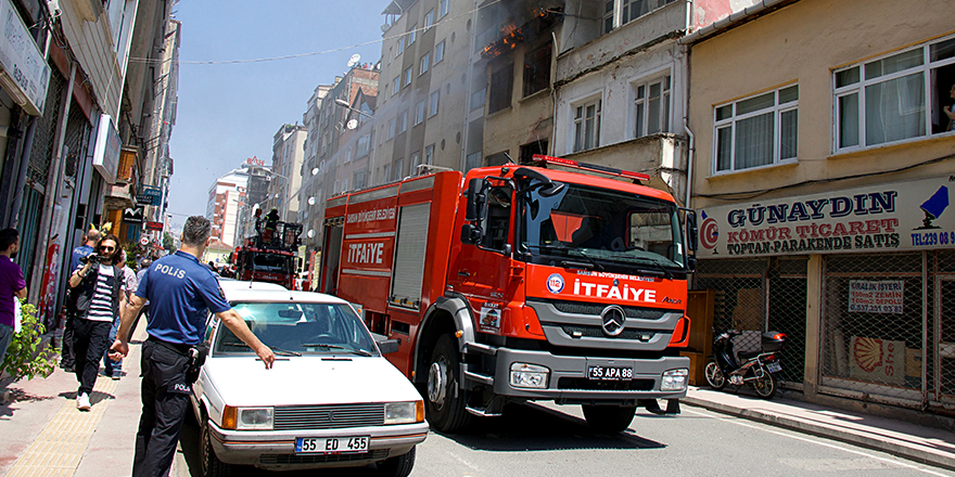 Samsun'da yangın korku ve paniğe neden oldu