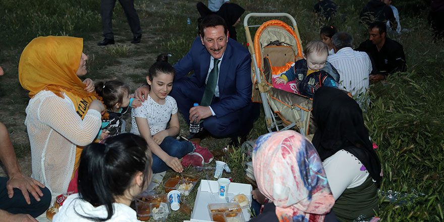 İlkadım’da piknik havasında iftar buluşması