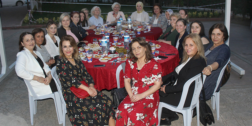 Balkan Türkleri iftar sofrasında bir araya geldi 