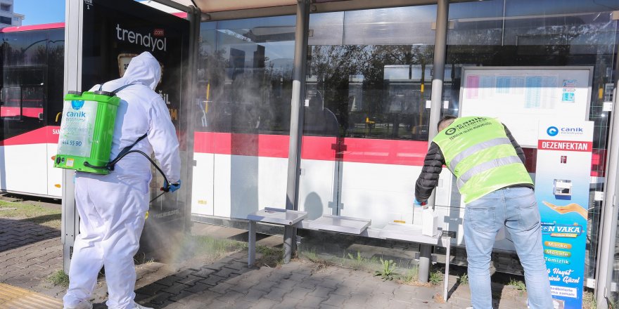 Canik Belediyesi'nden duraklara dezenfektan stantları - samsun haber