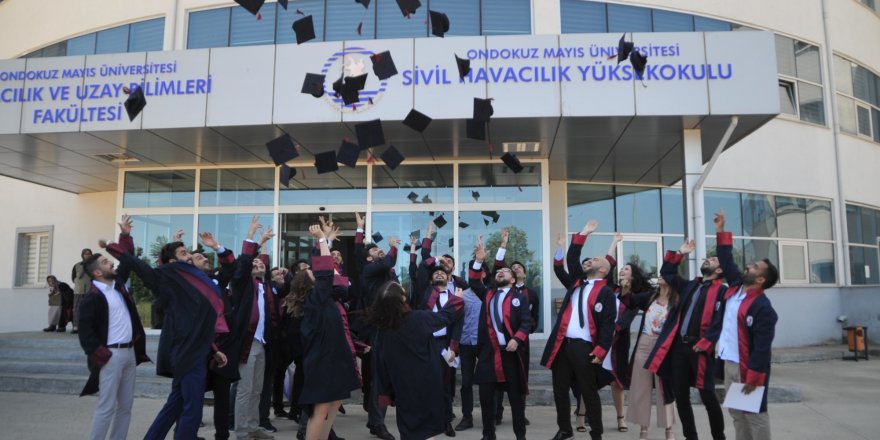 Sivil Havacılık Yüksekokulunda mezuniyet töreni