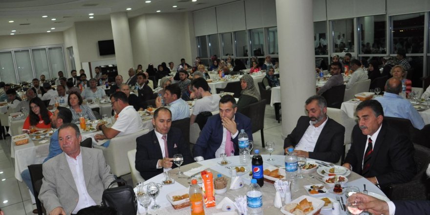 Sinop’ta Erbakan Vakfı’ndan iftar 