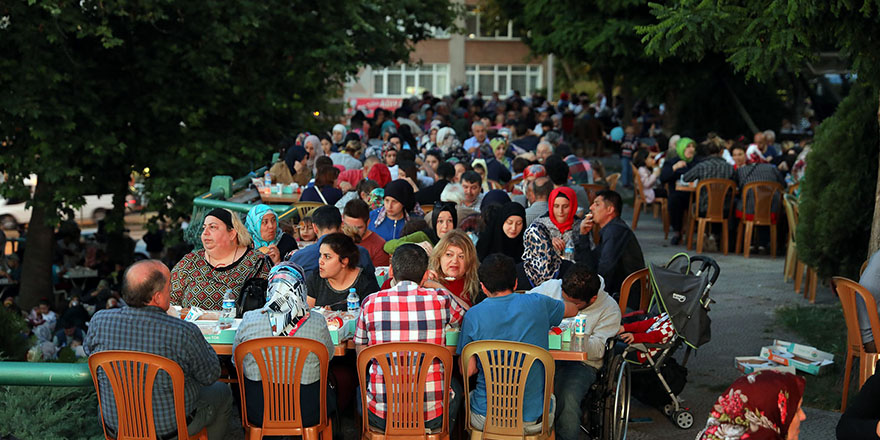 3 binden fazla İlkadımlı iftarda buluştu 