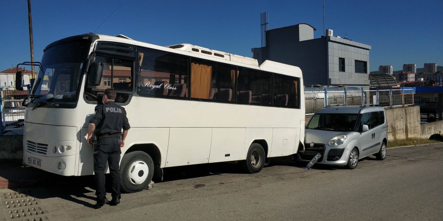 Samsun'da midibüste oynayan çocuklar  yürekleri ağza getirdi - samsun haber