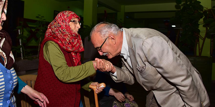 Yılmaz: ‘Bayramlar birlikteliğe açılan kapılardır’