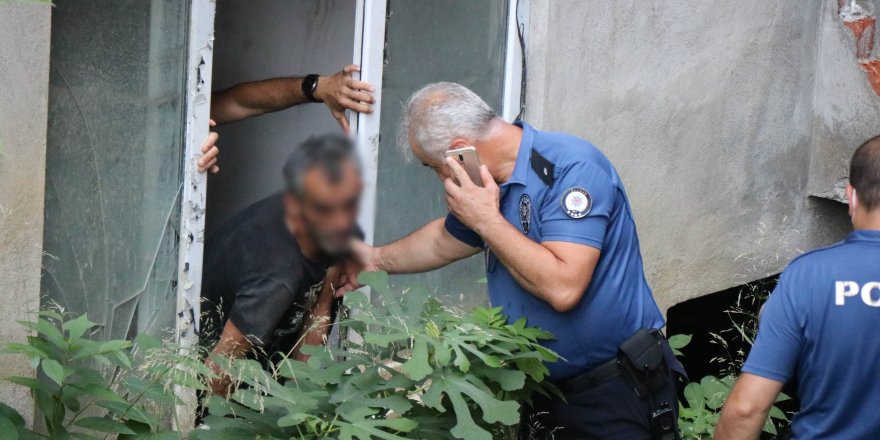 Samsun'da intihara kalkışan kişiyi polis durdurdu - samsun haber