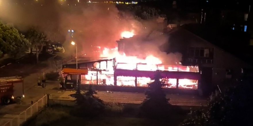 Samsun'da 2 kişinin öldürüldüğü bar ateşe verildi