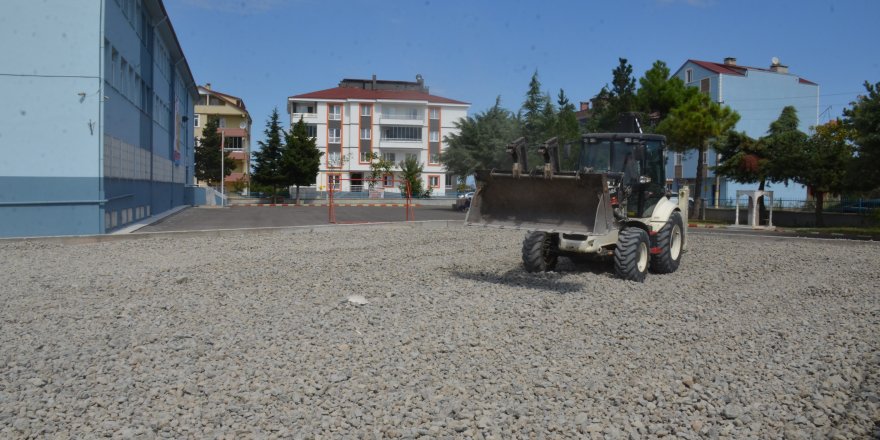 19 Mayıs ilçesinde halı saha çalışmaları sürüyor - samsun haber