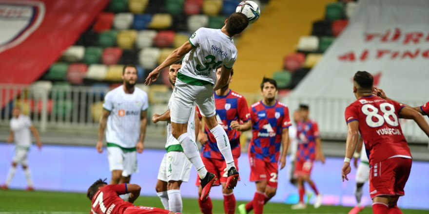 Bursaspor bu sezon her maçta kalesinde gol gördü