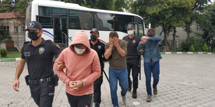 Samsun'da uyuşturucu ticaretinden 3'ü kamu görevlisi 6 kişi adliyeye sevk edildi