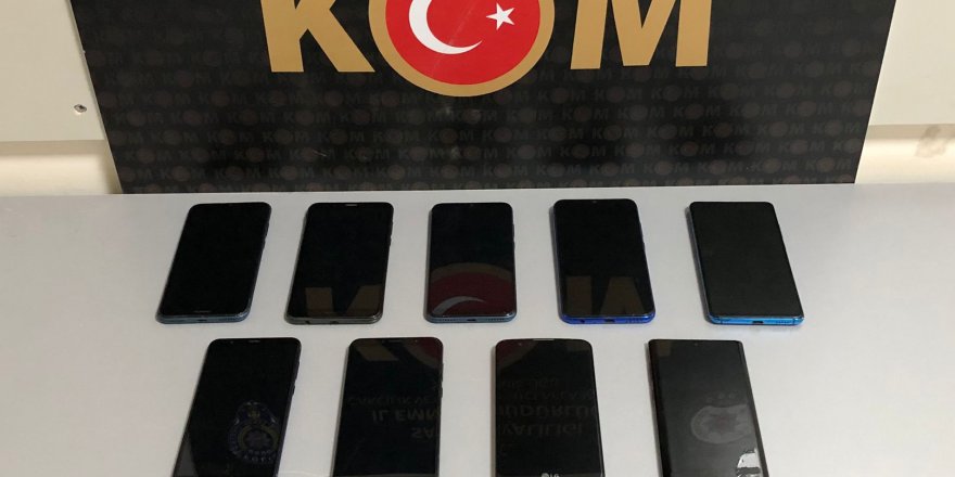 Samsun'da bir evde 12 kaçak telefon ele geçti - samsun haber