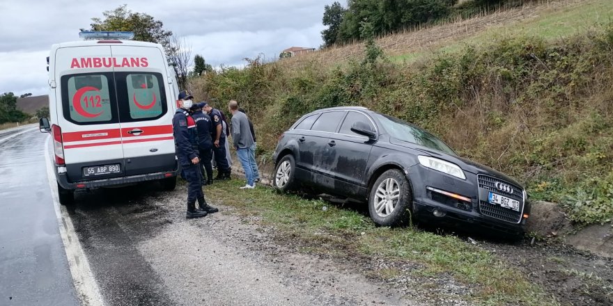 Samsun ambulans ile otomobilin çarpıştığı kazada 5 kişi yaralandı - samsun haber