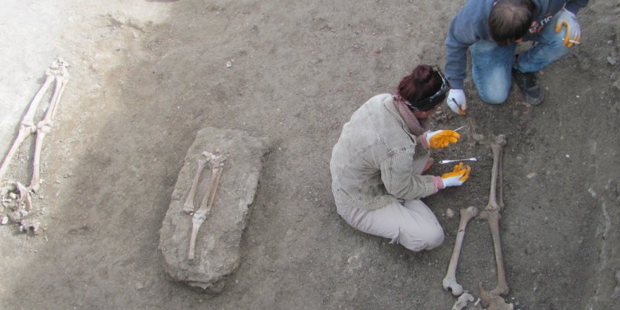 Karadeniz'deki antik kentte insan iskeletleri bulundu