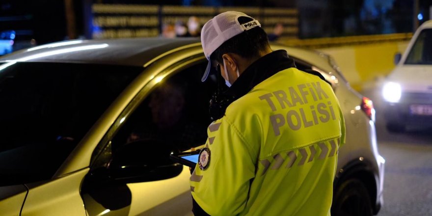 Uygulamadan kaçan aracın çarptığı polis memuru yaralandı - samsun haber