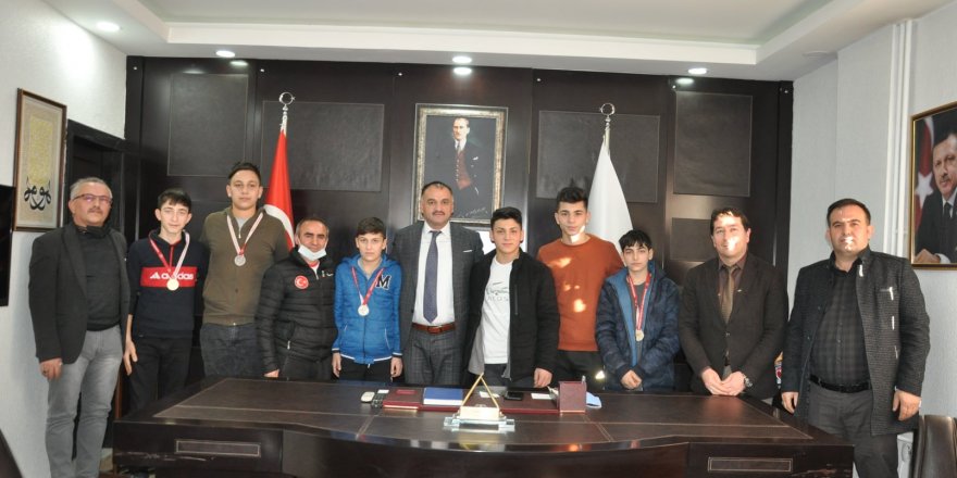 Başkan Akgül başarılı sporcuları ağırladı - samsun haber