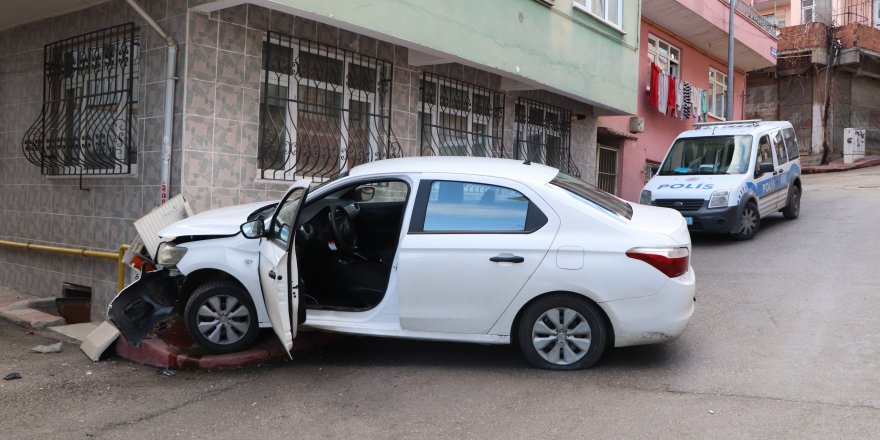 Samsun'da polisten kaçarken kaza yaptı - samsun haber