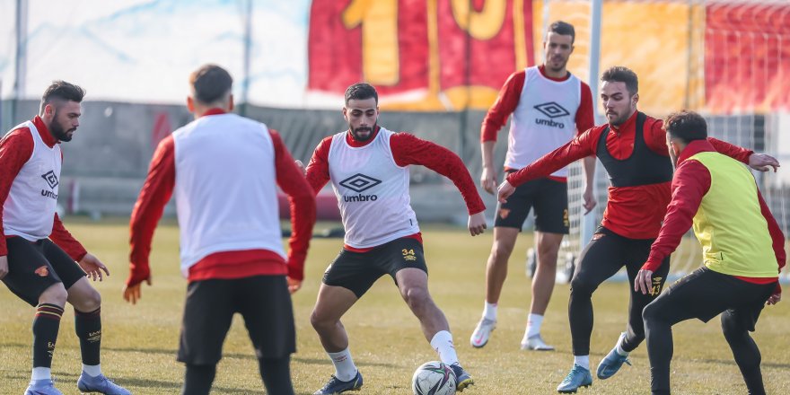 Galatasaray'da Göztepe maçı hazırlıkları sürüyor