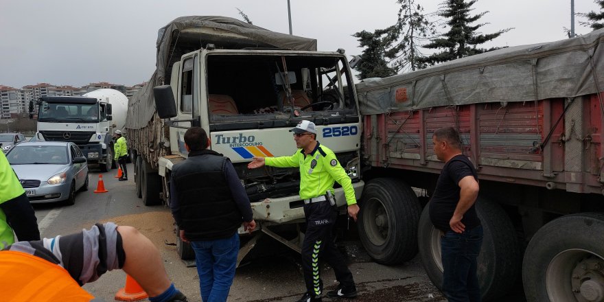 8 aracın karıştığı zincirleme kazada 12 yaşındaki çocuk yaralandı - samsun haber